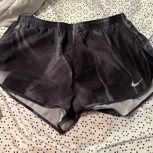 Nike Black Athletic Shorts Lightweight Elastic Waist